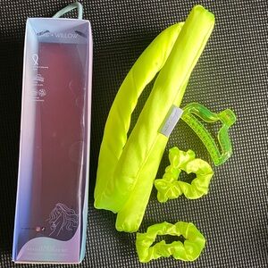 Neon Yellow 4 piece Heatless Curler Set